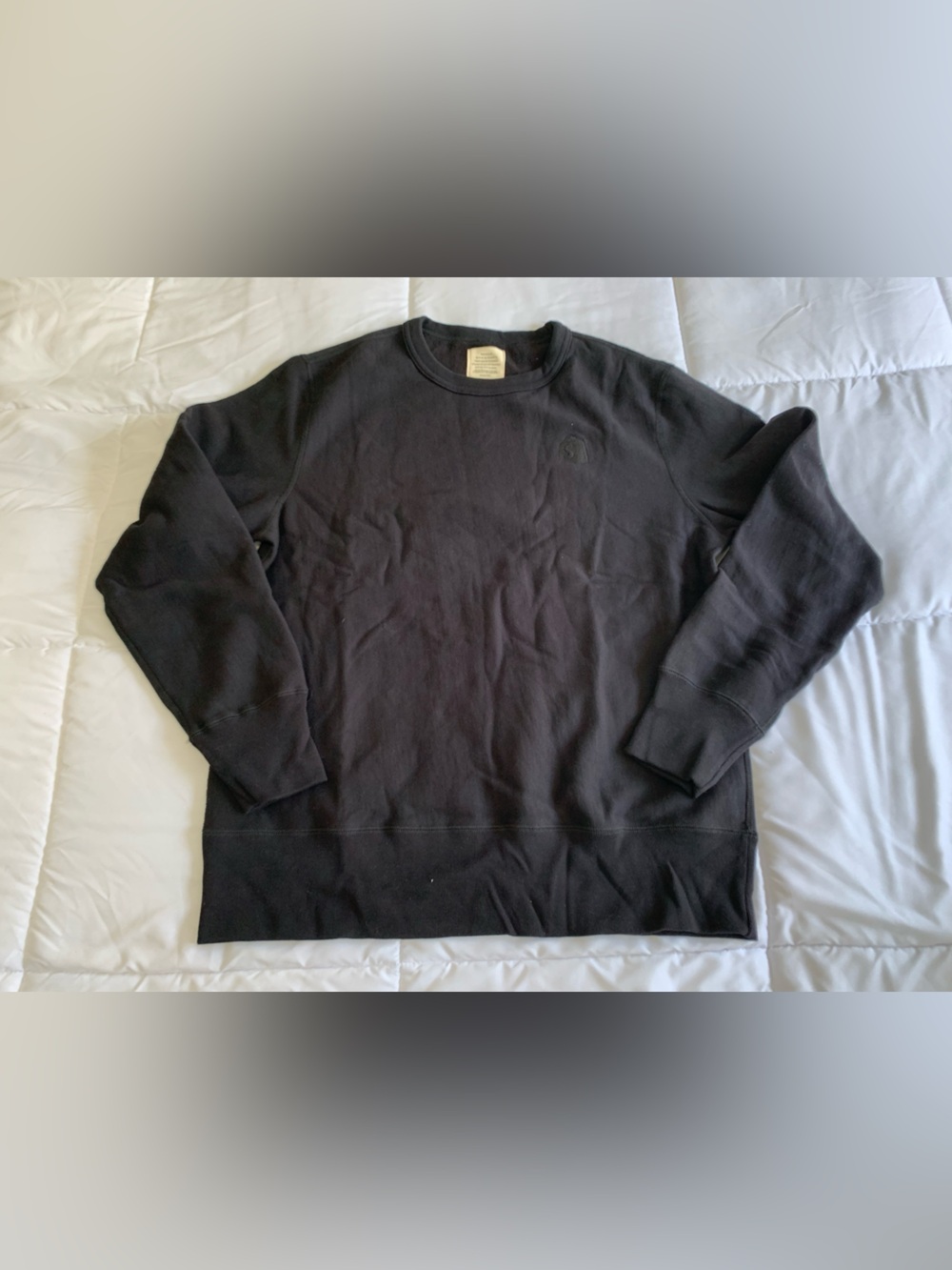Like new black sweatshirt size XL